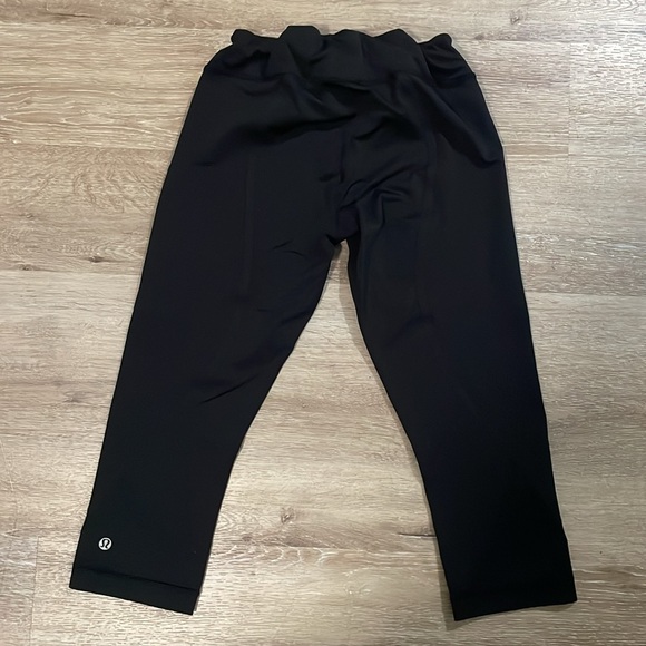 Lululemon Run: Track Attack Crop Leggings - Picture 7 of 9